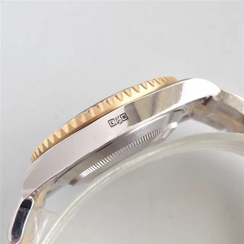 Luxury Automatic Watch for Men GMT Master II 116713-LN-78203 40mm Silver Gold Dial