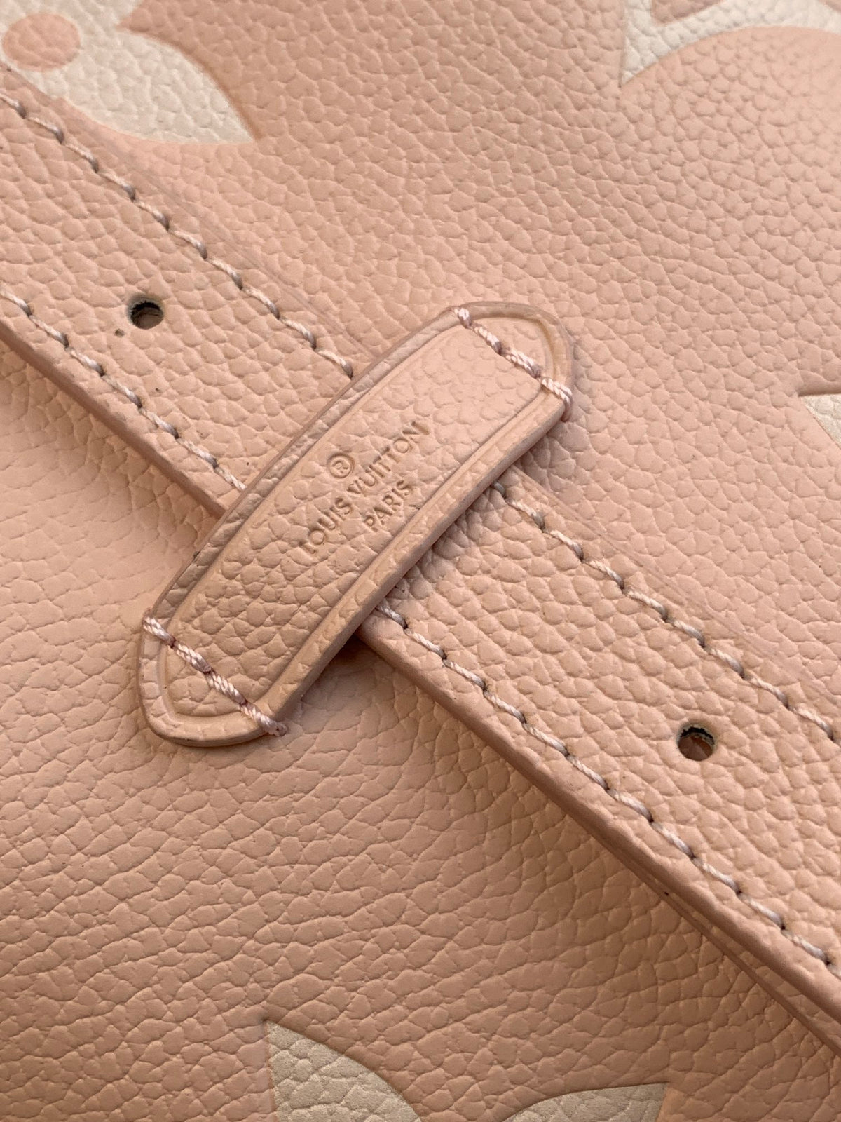 Top-tier Authentic-Grade Quality handbag Size: 24 x 12 x 29.5 cm