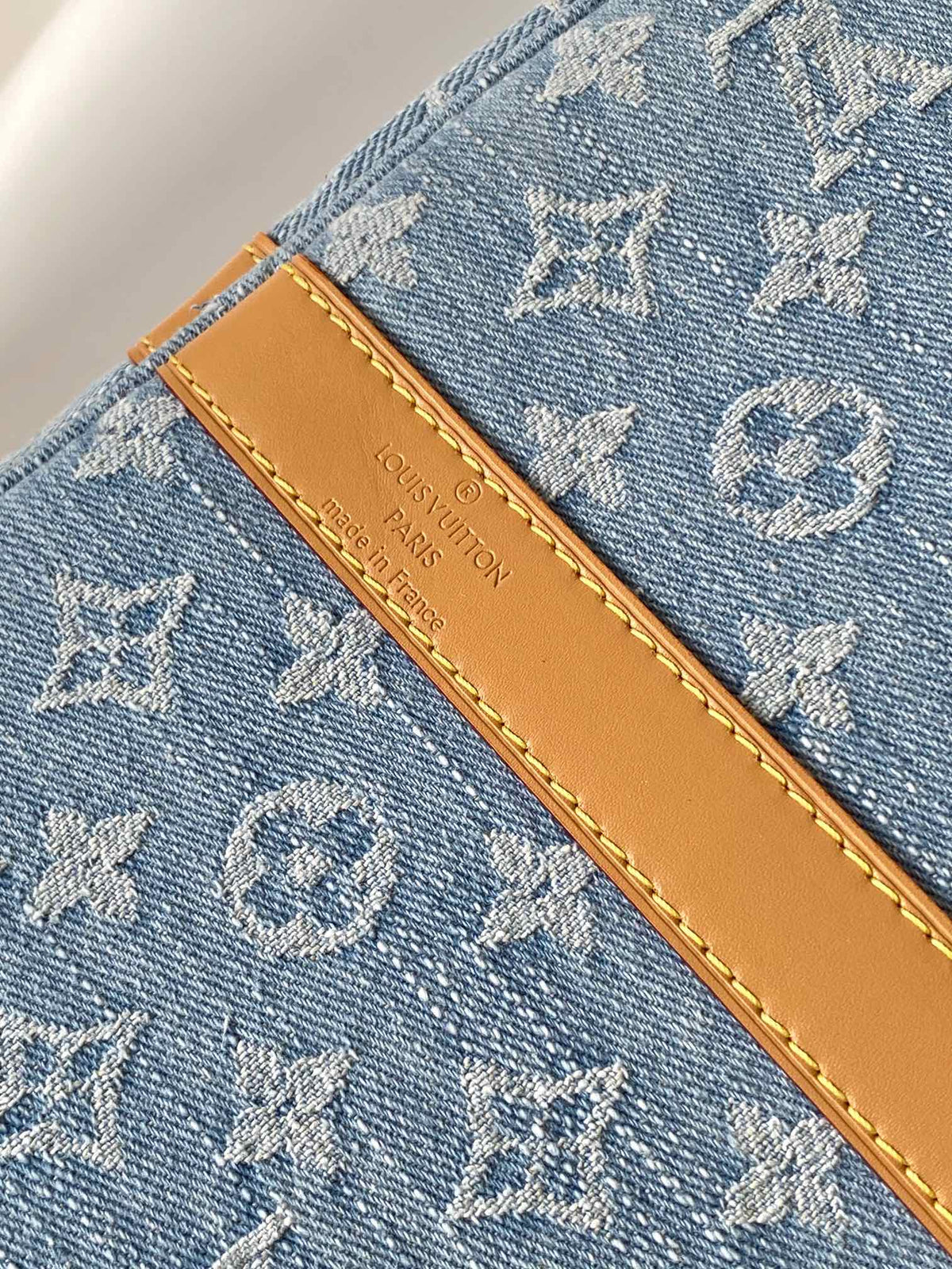 Top-tier Authentic-Grade Quality handbag Size: 45 × 27 × 20 cm