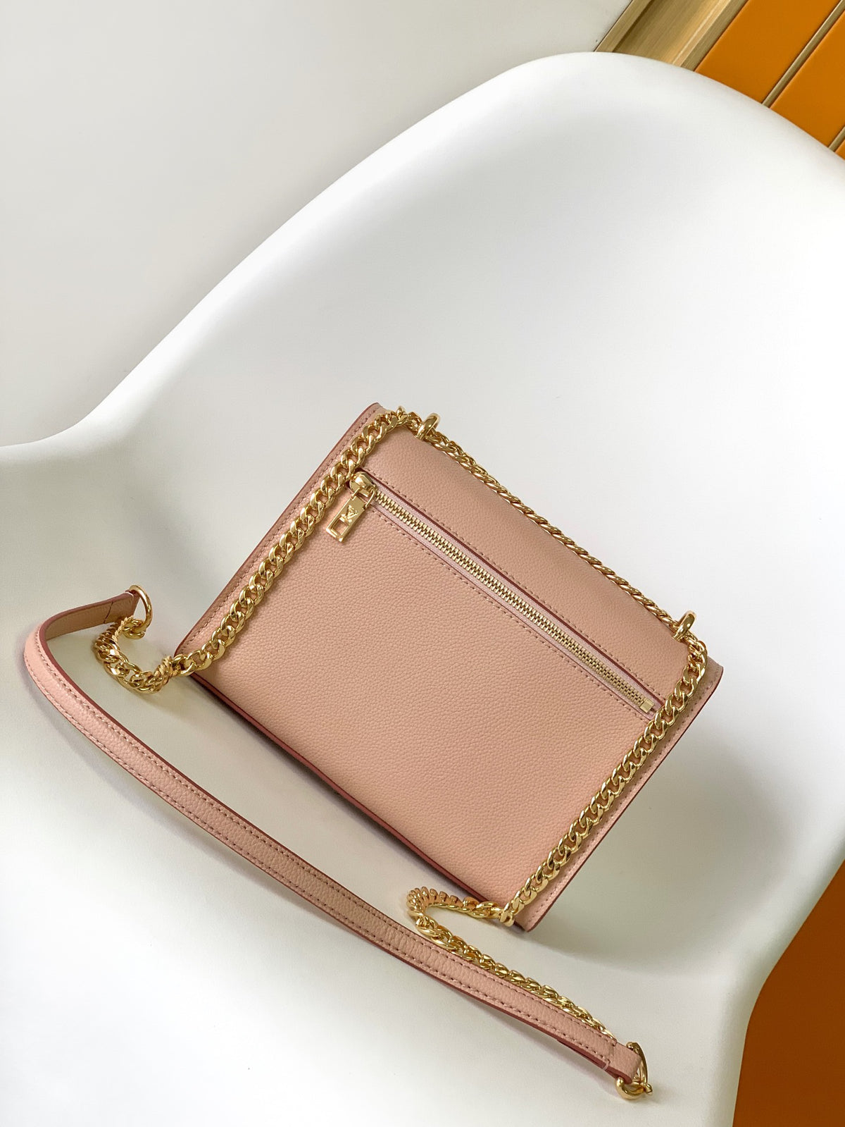 Top-tier Authentic-Grade Quality handbag  Size: 22.5 x 17.0 x 5.5 cm