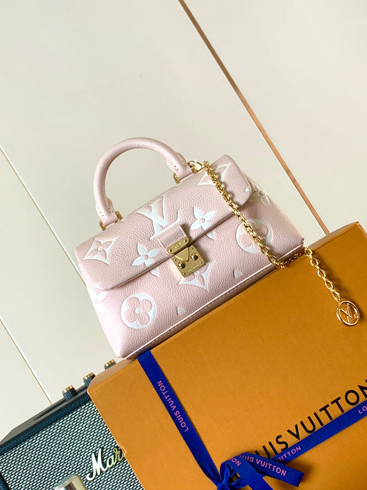 Top-tier Authentic-Grade Quality handbag Size: 12.5 x 6 x 21 cm